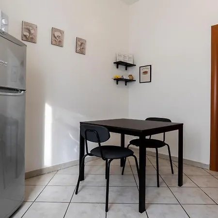 アパート Ferrarese 160-2 ボローニャ