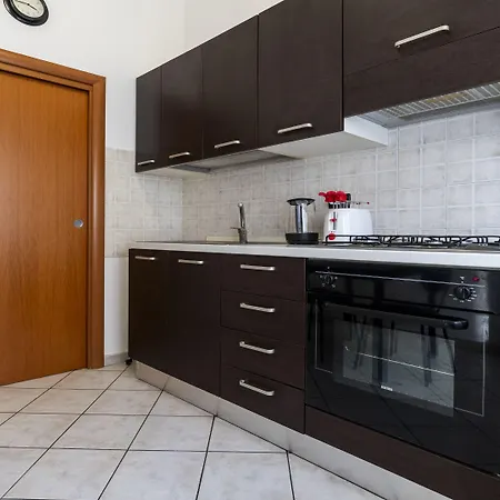 아파트 Ferrarese 1602