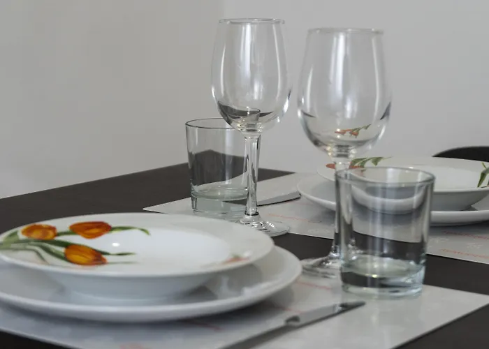 Ferrarese 1602 아파트 *